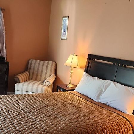 Sea Haven Resort Motel 사우스햄튼 외부 사진